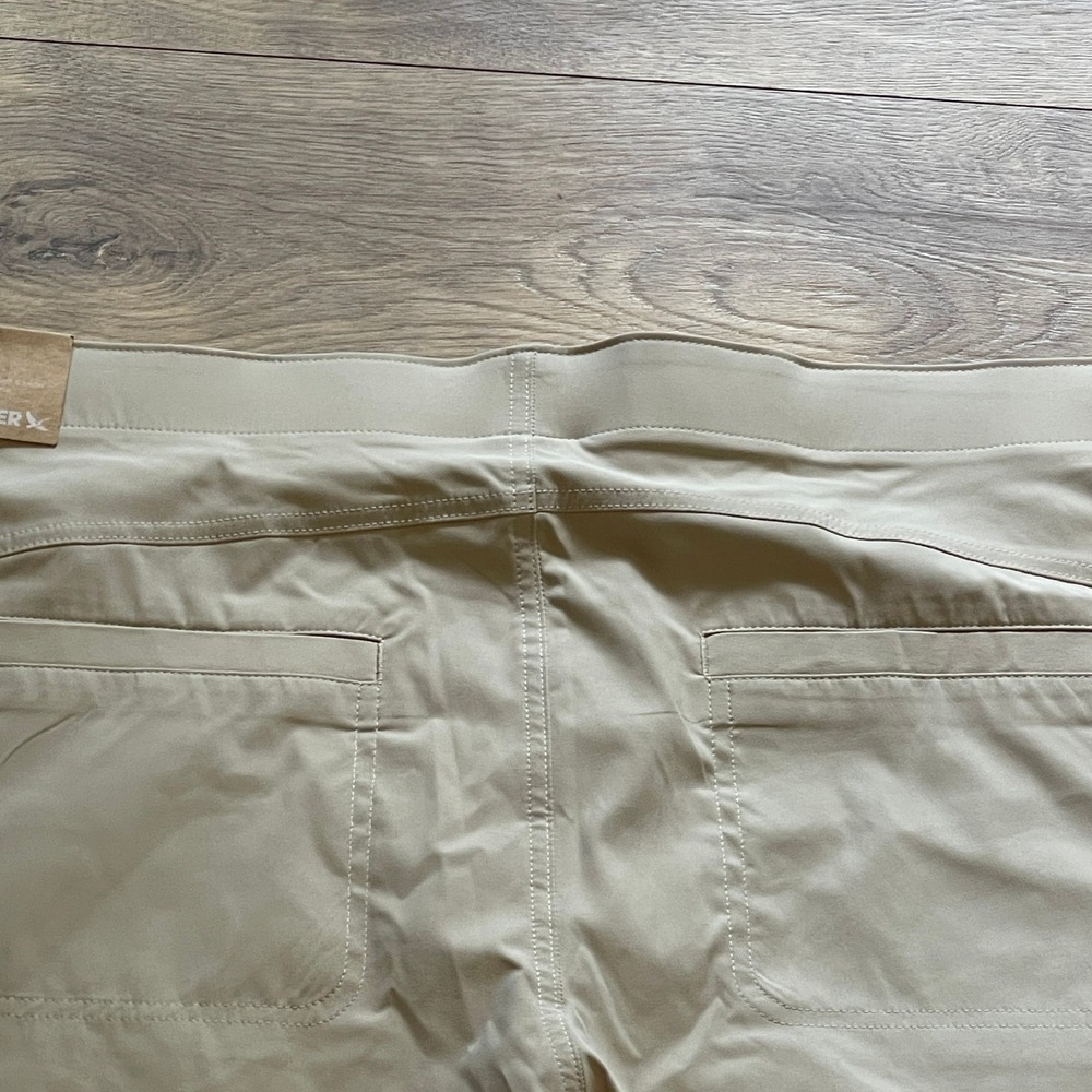 Eddie Bauer Women's WR Horizon High Rise Crop Pants Size 18 Pumice 50+UPF New - Picture 9 of 15